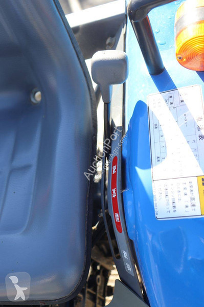 Tractor agrícola Iseki TM15F
