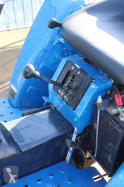 Tractor agrícola Iseki TU1400