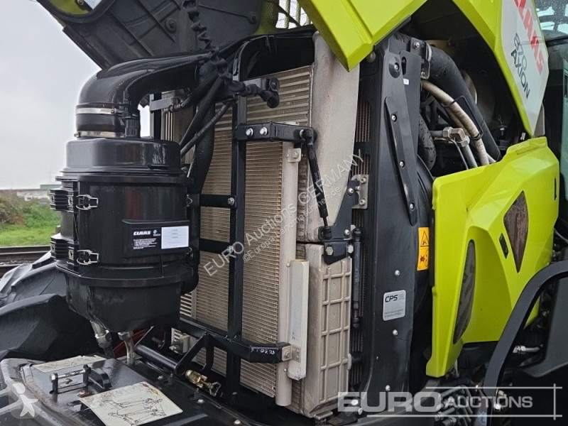 Tracteur agricole Claas Axion 870 CMATIC