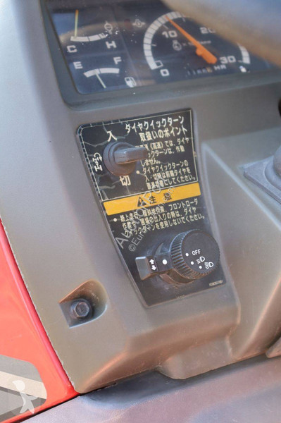 Tracteur agricole Mitsubishi MTZ20