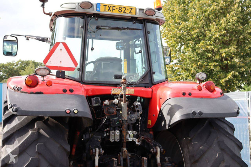 Zemědělský traktor Massey Ferguson 6490 Dyna-6