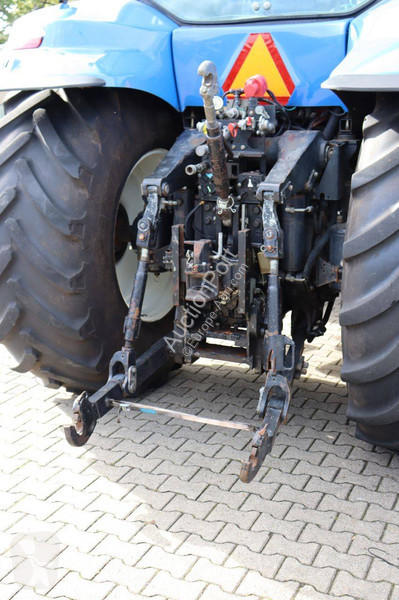 Zemědělský traktor New Holland T8020