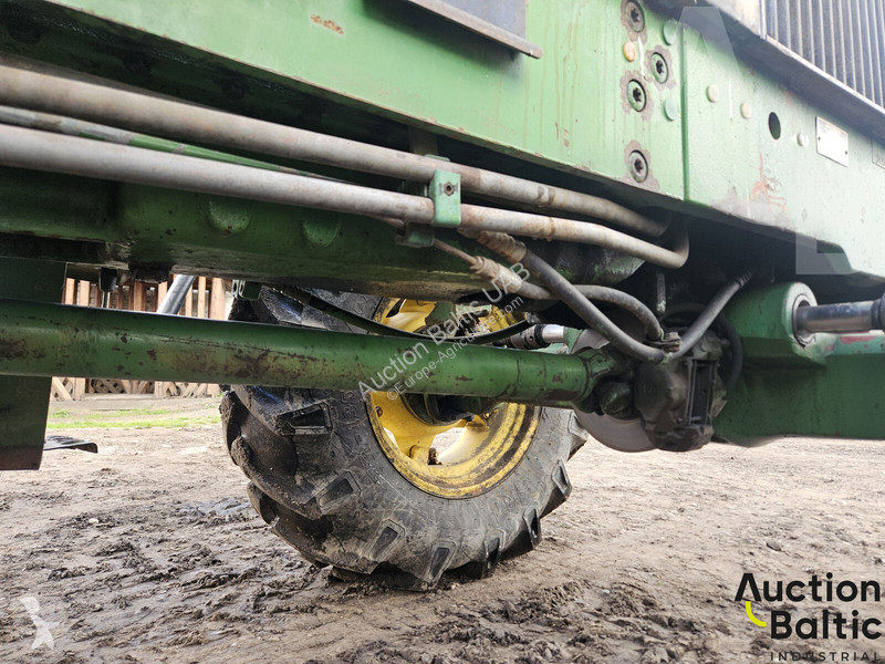 Zemědělský traktor John Deere 3640