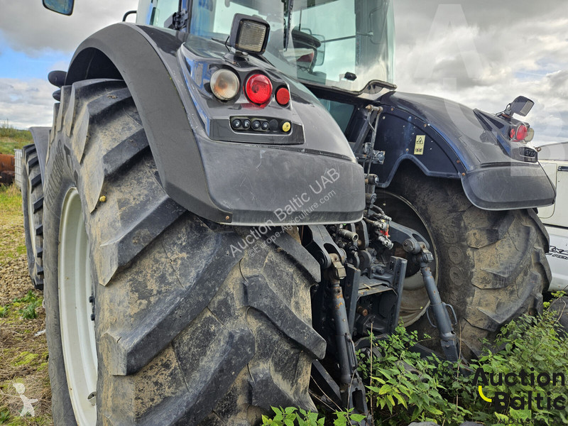 Tractor Valtra