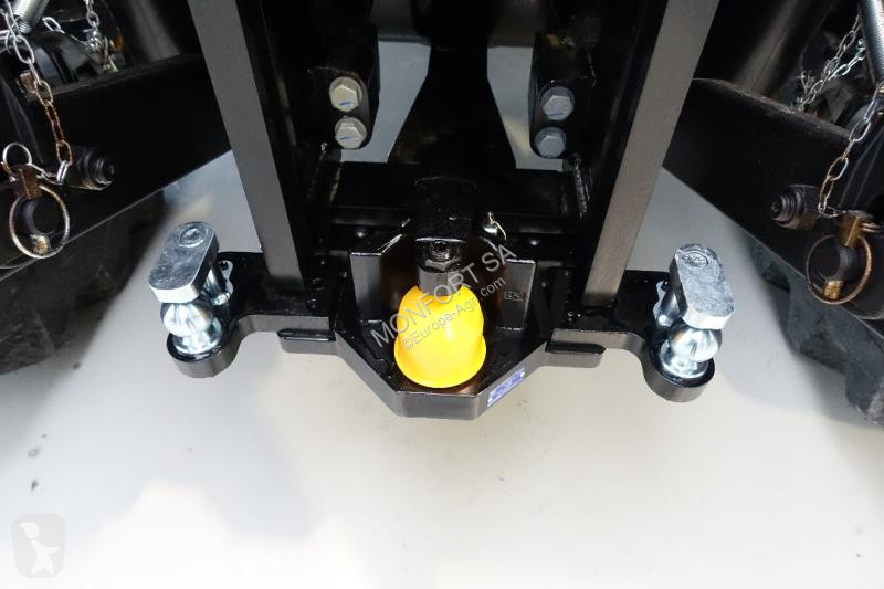 جرار زراعي JCB Icone
