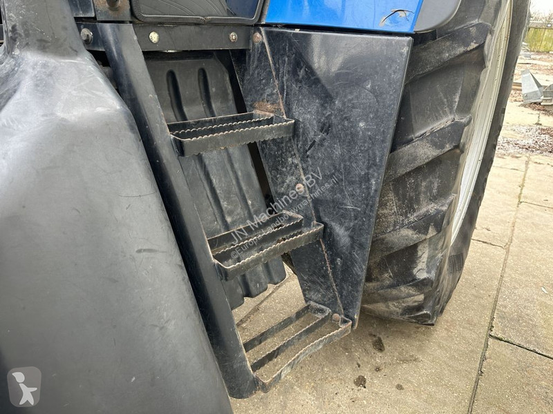 Tracteur agricole New Holland TVT 195 Dutch...