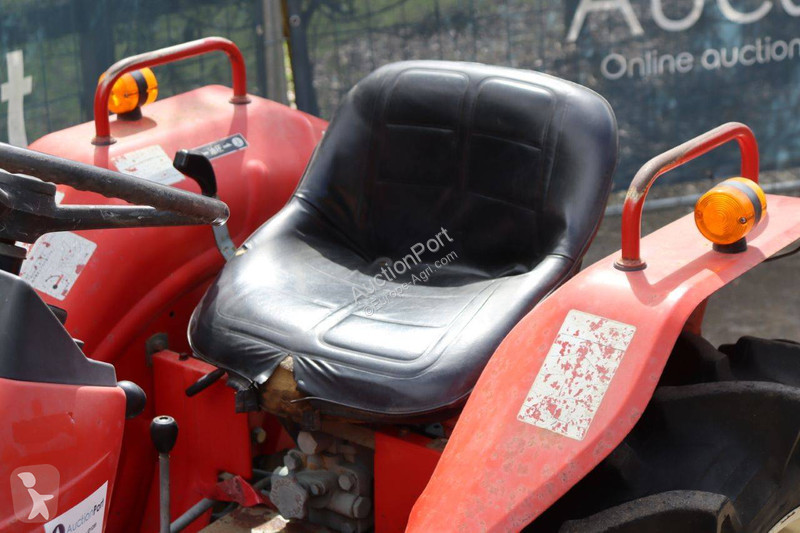 Tractor Yanmar YM1610D