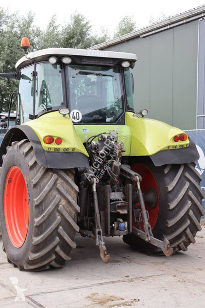 Tractor Claas Axion 850