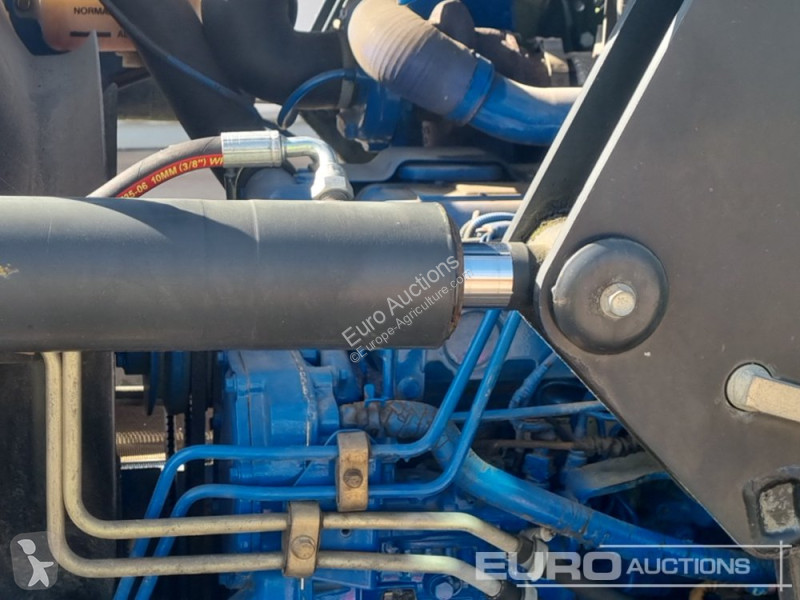 Tracteur agricole  CX85