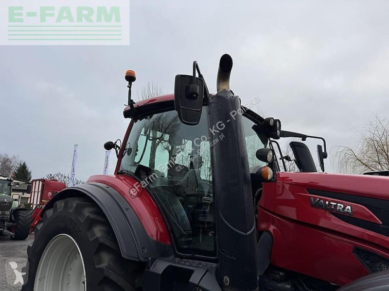Valtra  t234 versu tractor