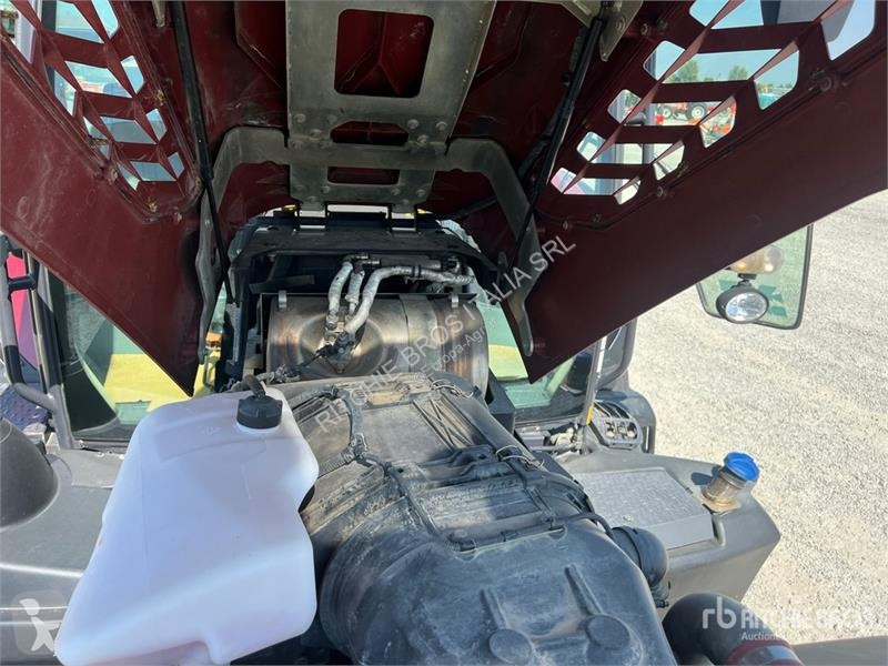Tractor  X8.680 VT Drive