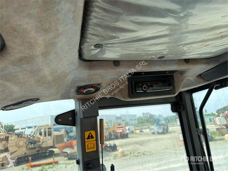 Tractor New Holland TL100A