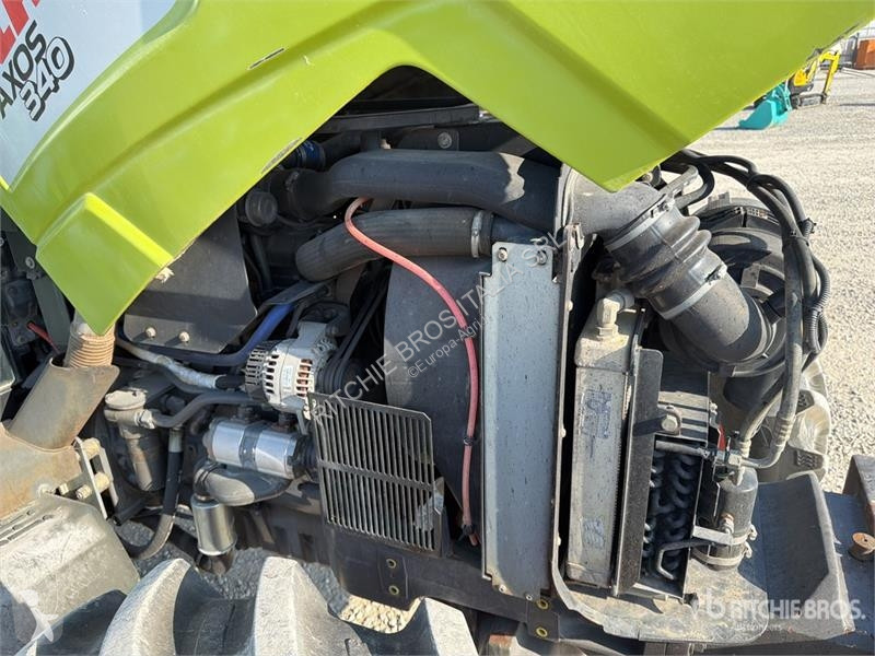 Tractor Claas Axos 340