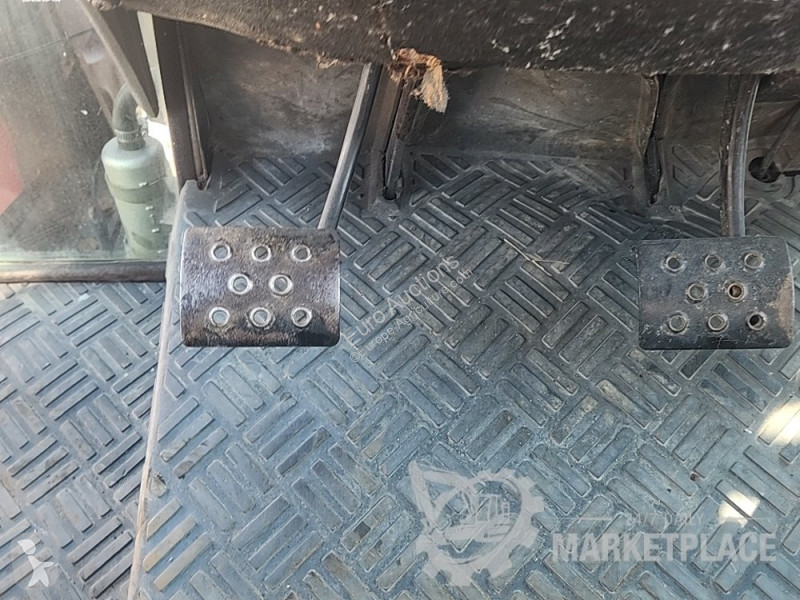 Сільськогосподарський трактор Massey Ferguson 3060