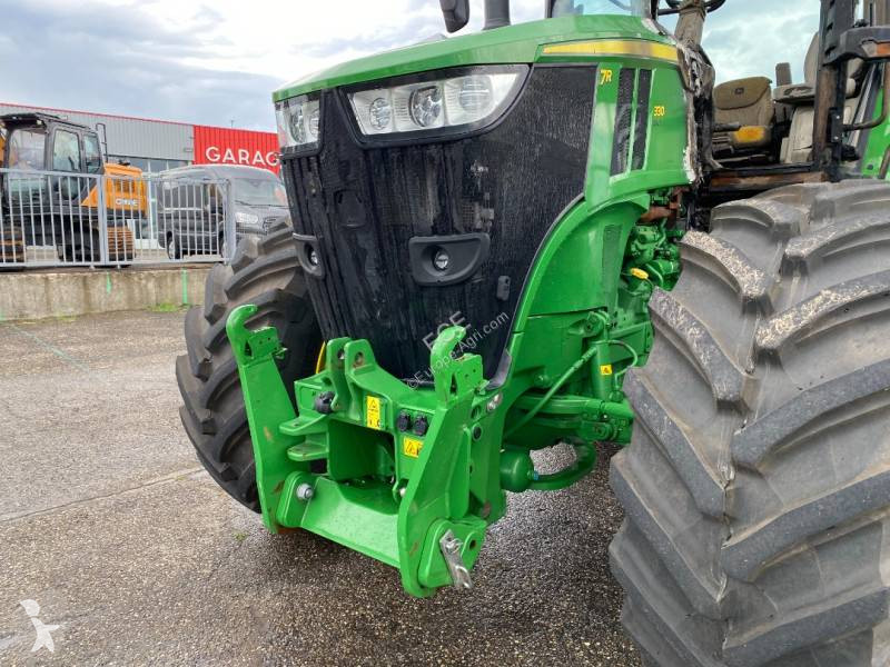 Lantbrukstraktor John Deere 7R330...