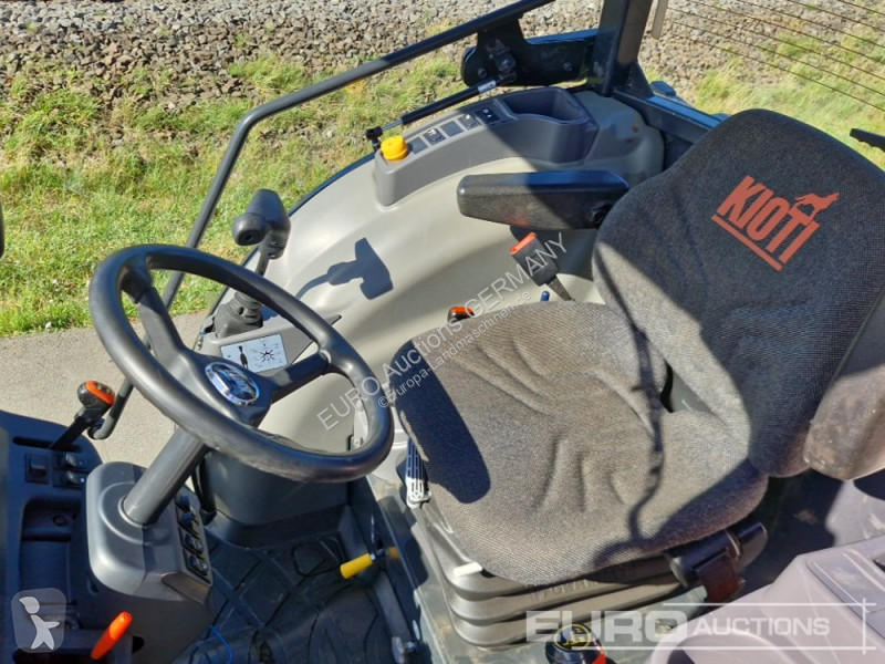 Tractor Kioti DK6020CH