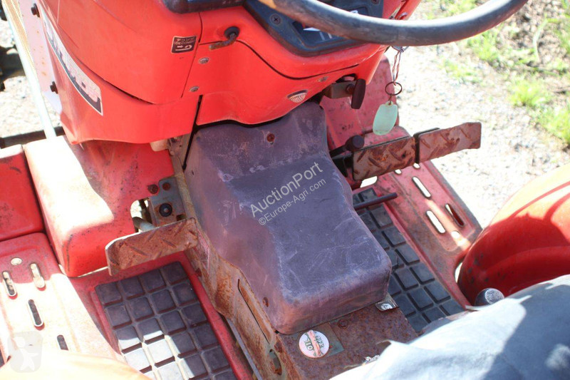 جرار زراعي Yanmar YM1720D