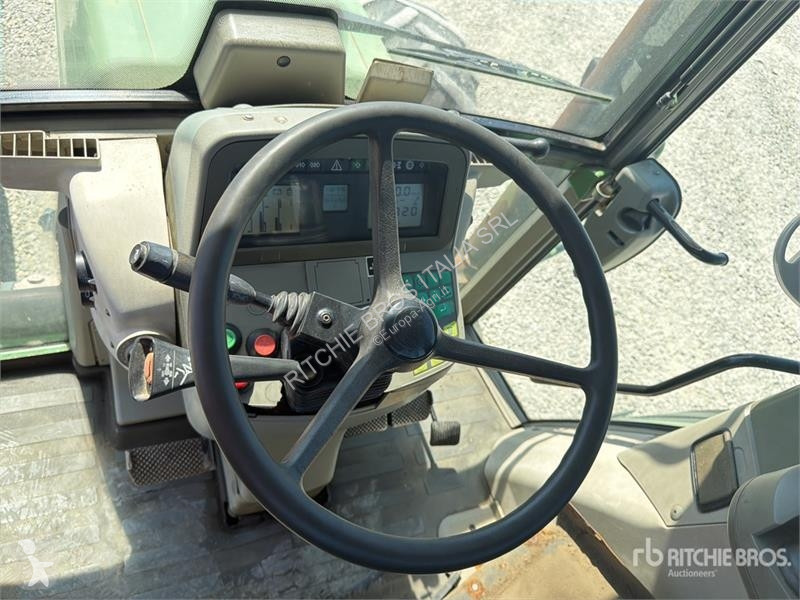 Сільськогосподарський трактор Fendt 716 Vario