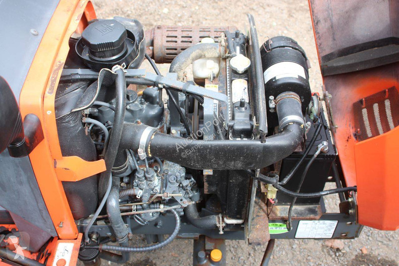 Сільськогосподарський трактор Kubota KJ11