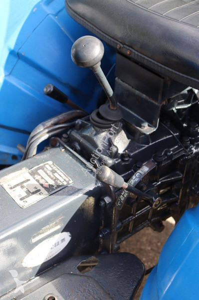 Tractor agrícola Iseki TX1500F