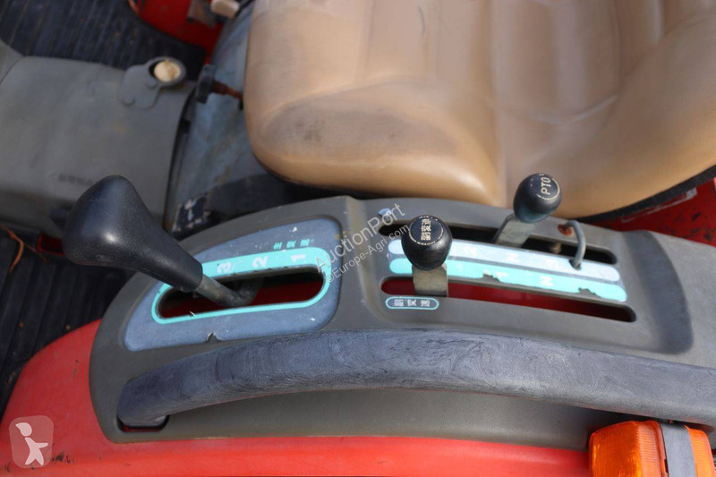 Tractor agrícola Yanmar F220D
