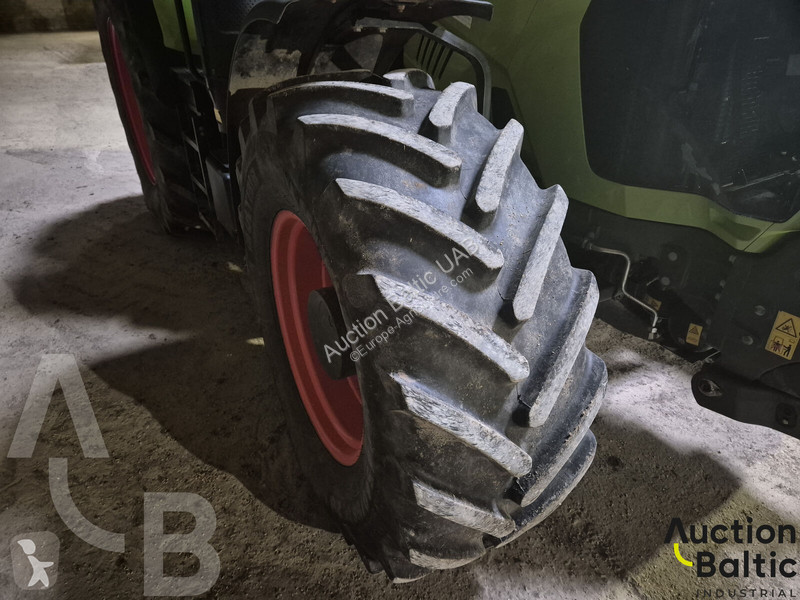 Trattore Claas Arion 650