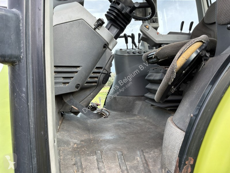 Tracteur agricole Claas Arion 640 Cis