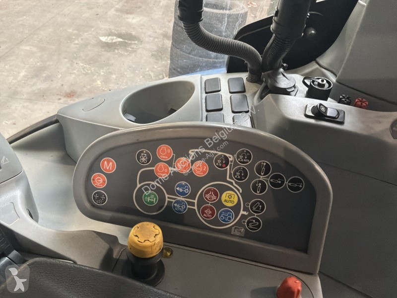 Zemědělský traktor New Holland T7.220 4WD SA