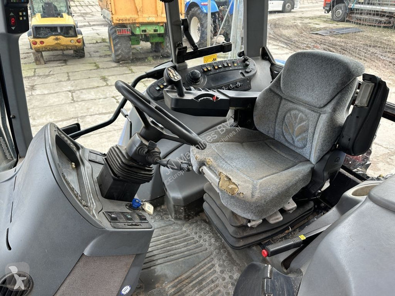 Tracteur agricole New Holland TVT 195 Dutch...