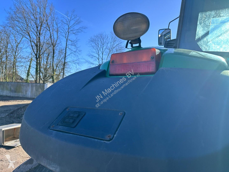 Lantbrukstraktor John Deere 8120 Powershift