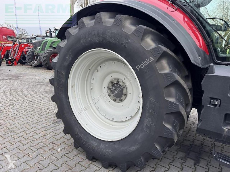 Valtra  t234 versu tractor