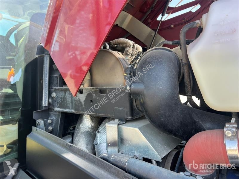 Tractor  X8.680 VT Drive