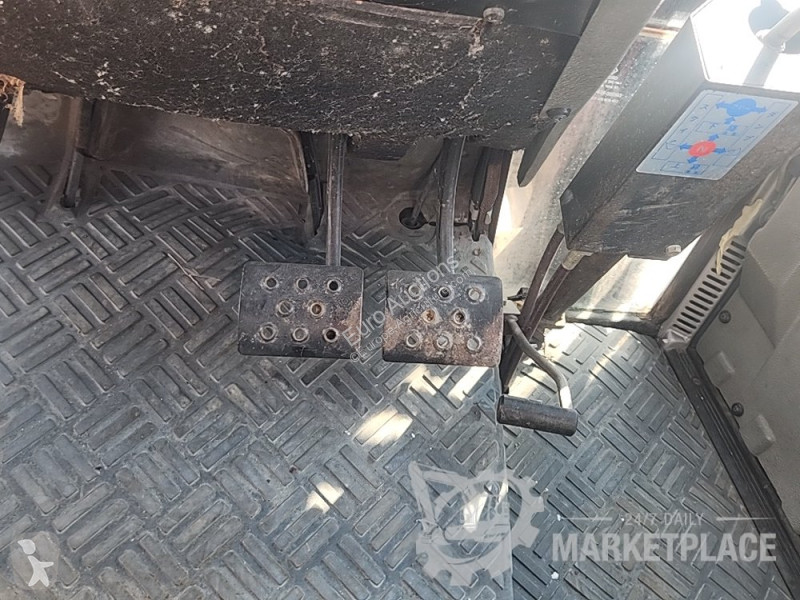 Сільськогосподарський трактор Massey Ferguson 3060