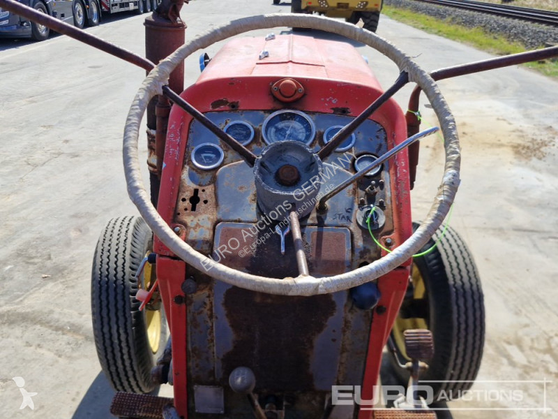Tractor agrícola Massey Ferguson MF165