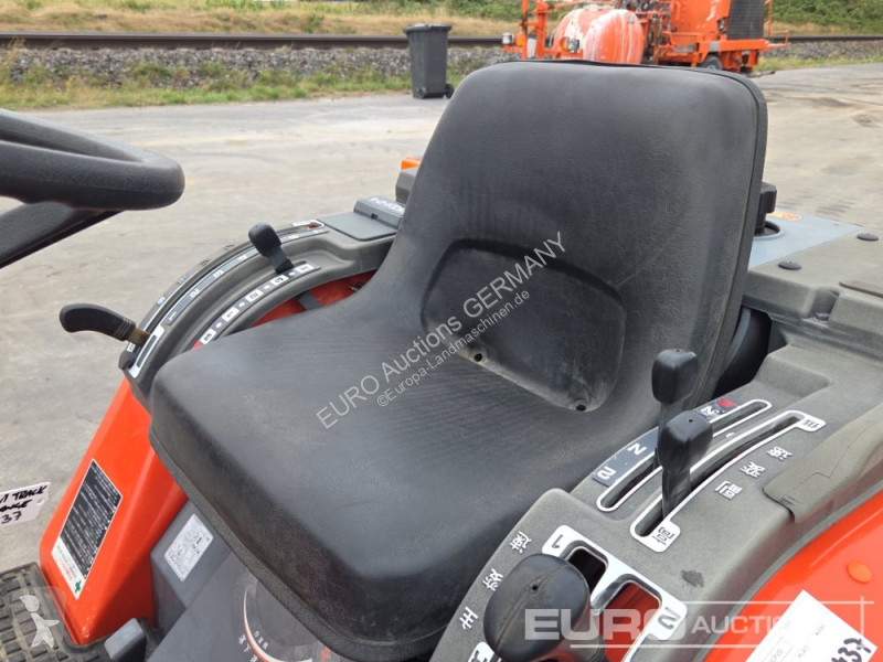 Tractor agrícola Hinomoto CX14