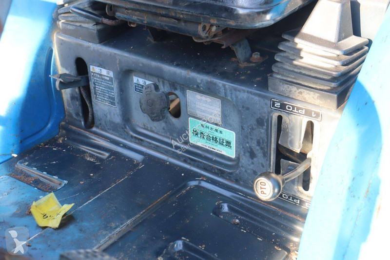 جرار زراعي Iseki TA270F