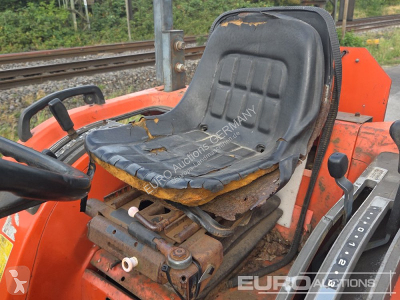 Tractor Kubota ST30