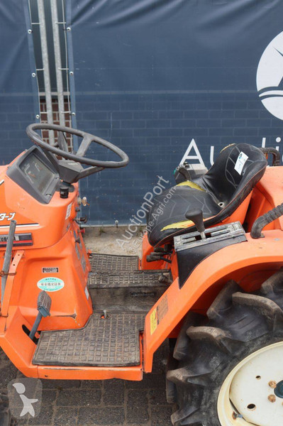 Tractor Kubota Bulltra B1-15