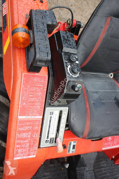 Сільськогосподарський трактор Yanmar F165D
