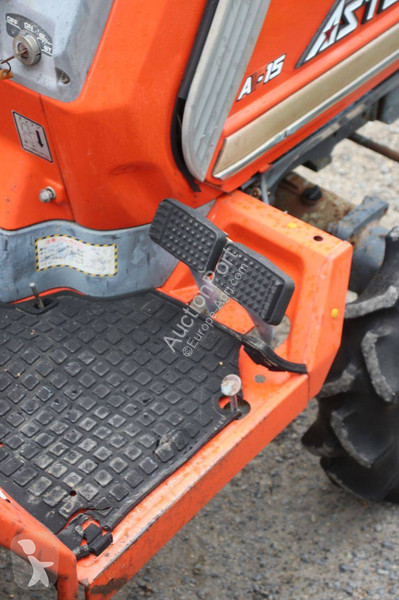 Сільськогосподарський трактор Kubota ASTE A-15