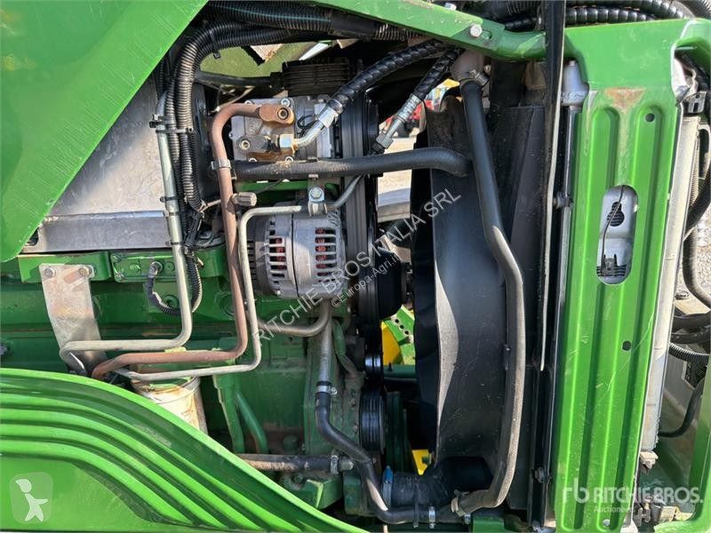 Tractor John Deere 6630 4WD Tractor