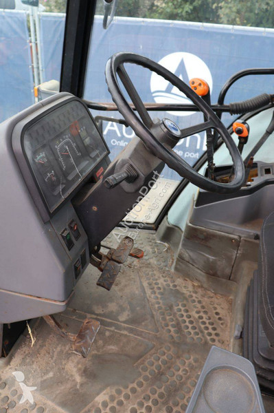Tractor agrícola Ford 6640