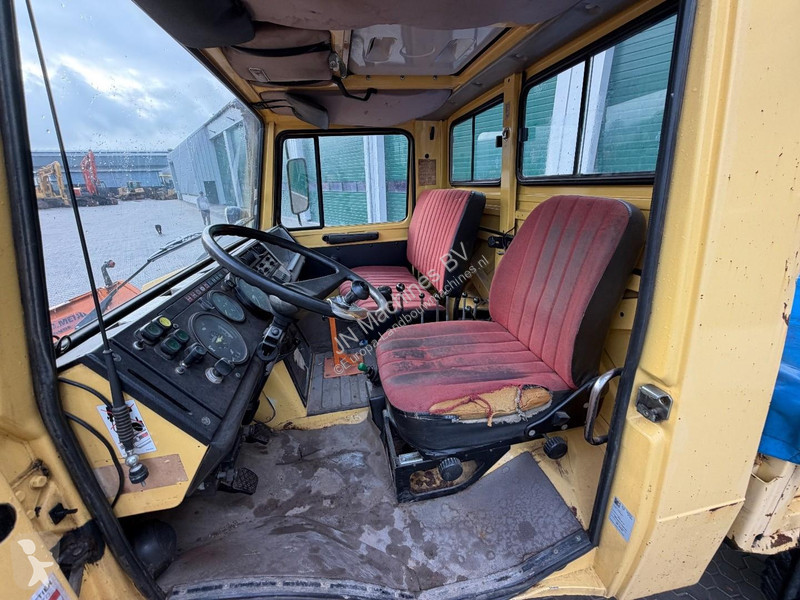 Tracteur agricole Mercedes Unimog U 1000 3-way...