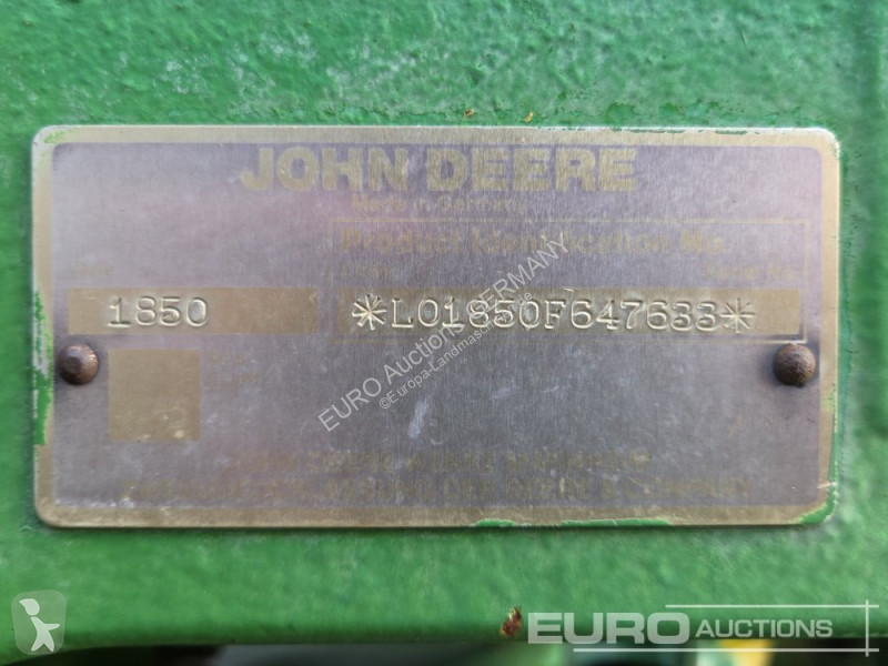 Zemědělský traktor John Deere 1850