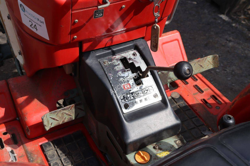 Tractor Yanmar YM1610D