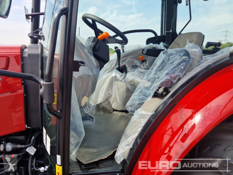 Lantbrukstraktor Case IH Farmhall 75A