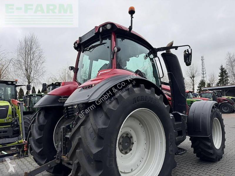 Valtra  t234 versu tractor