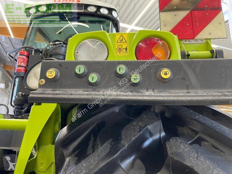 Lantbrukstraktor Claas  xerion 5000 trac vc