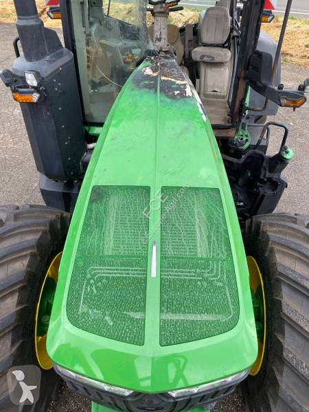 Lantbrukstraktor John Deere 7R330...