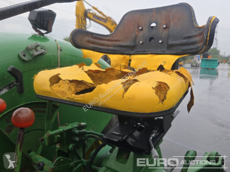 Сільськогосподарський трактор John Deere 3130
